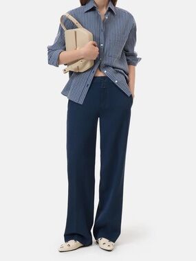 Closed Wide-Leg Trousers in Deep Blue